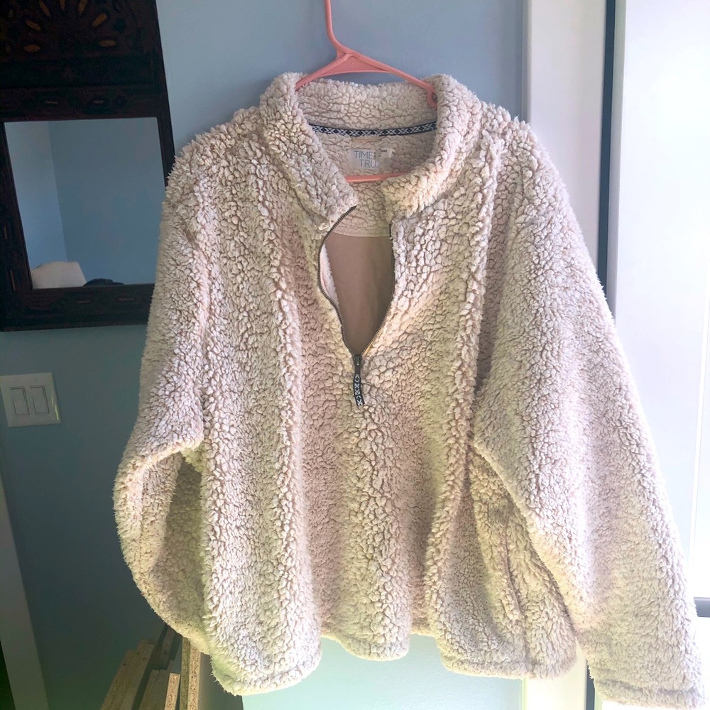 Plus size cream Sherpa pullover